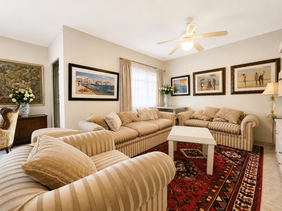 3 Bedroom Property for Sale in Wynberg Upper Western Cape